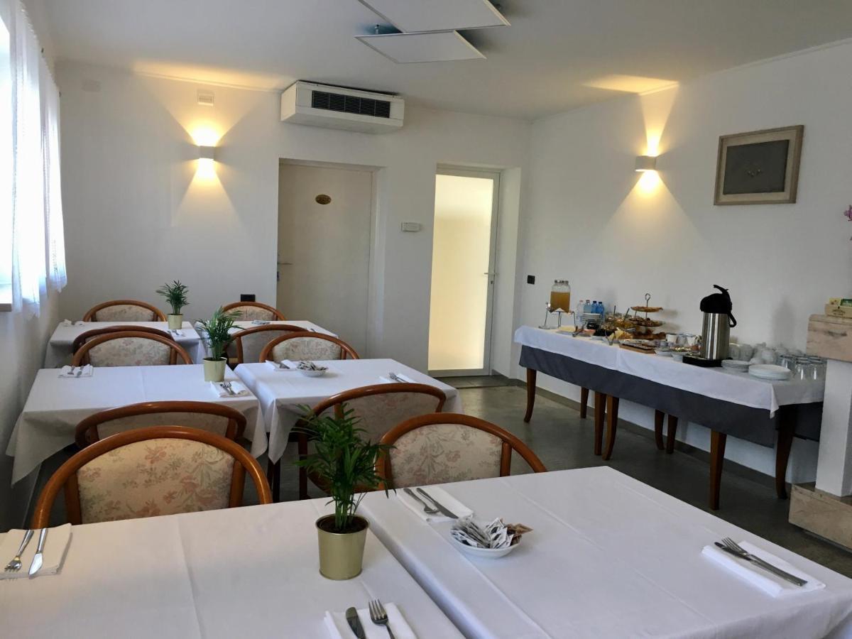 Hotel Trieste San Giórgio di Nogaro Eksteriør billede